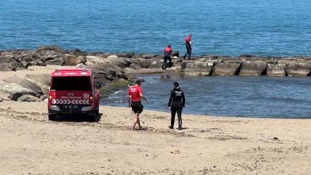 Ordu'da liseli Orhan boğuldu, 2 arkadaşı tedaviye alındı (2)