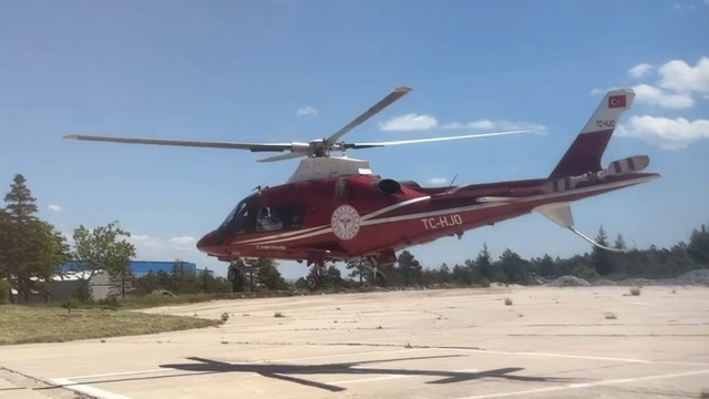 Konya'da ambulans helikopter mide kanaması geçiren hasta için havalandı