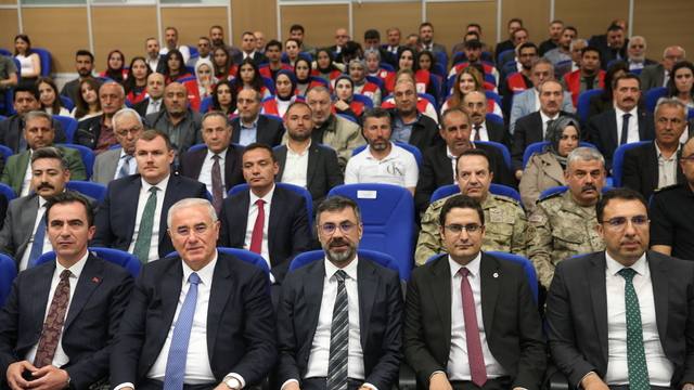 Kamu Başdenetçisi Akarca, "Ombudsman Bitlislilerle Buluşuyor" programına katıldı: