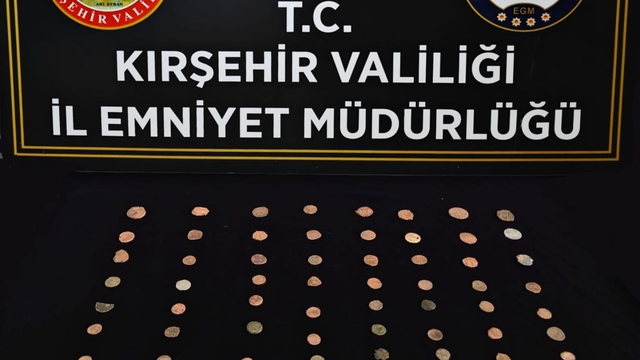 Kırşehir'de tarihi eser niteliği taşıyan 151 obje ele geçirildi