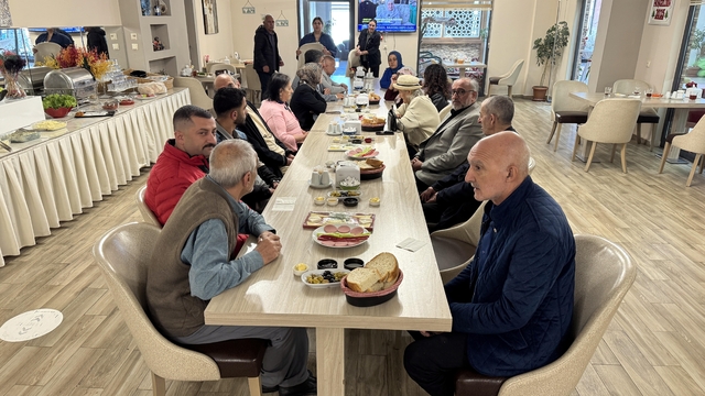 Ardahan'da huzurevi sakinleriyle lezzet dolu vefa buluşması