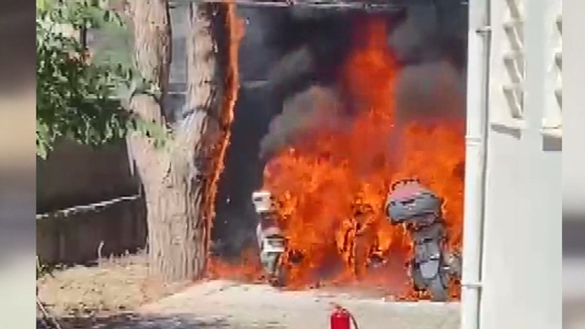 Park halindeki 6 motosiklet yandı