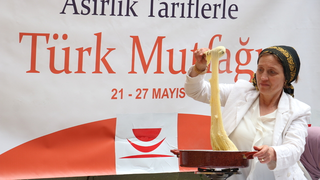 Trabzon'un yöresel lezzetleri Türk Mutfağı Haftası'nda tanıtıldı