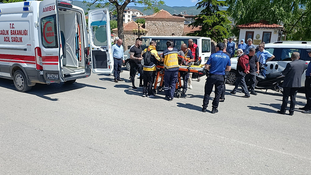 Tokat'ta motosikletin çarptığı yaya ağır yaralandı