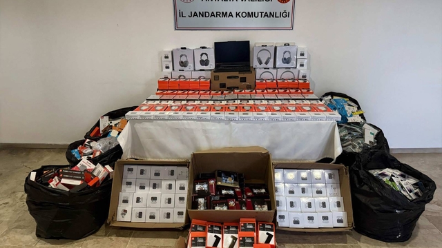 Antalya'da kaçakçılık operasyonu düzenlendi
