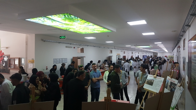 Bingöl'de TÜBİTAK Bilim Fuarı ve Gazze için kermes programı düzenlendi