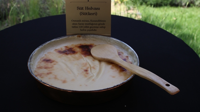 Bursa'daki "Türk Mutfağı Haftası" etkinliklerinde 20 çeşit helva tanıtıldı