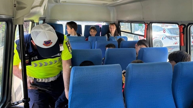 Balıkesir'de okul servisleri denetlendi