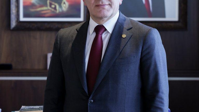 Dokuz Eylül Üniversitesi Rektörü Prof. Dr. Yılmaz, Avrupa Bilimler Akademisi üyeliğine seçildi