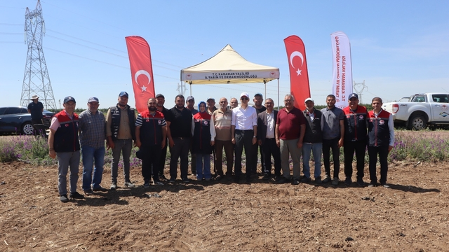 Karaman Valisi Çiçekli, üreticileri ziyaret etti