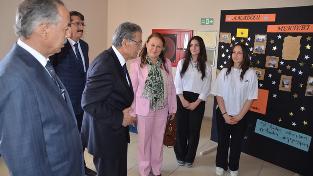 Kahramankazan'da "Anadolu Mektebi Yazar Okumaları Projesi" etkinliği gerçekleştirildi