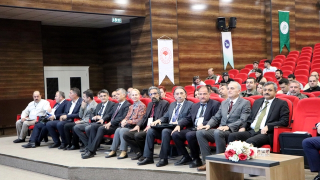 Bilim insanları, Türkiye'nin yaban hayatını Van'da konuşuyor