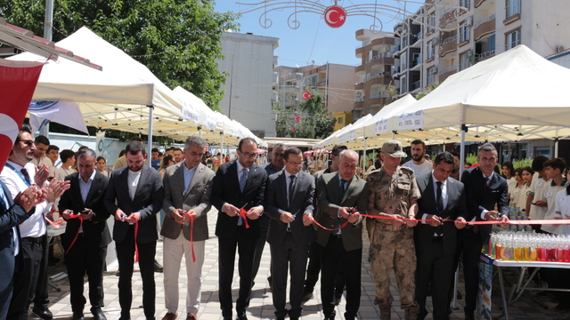 Cizre'de "Geleceğin Dahileri Proje Yarışması" düzenlendi