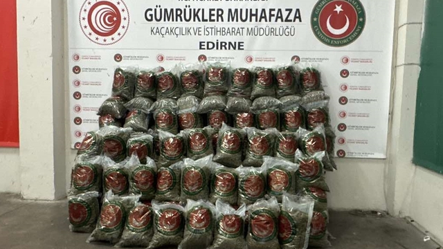 Kapıkule'de 382 kilogram esrar ele geçirildi