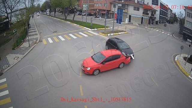 Sakarya'da trafik kazaları KGYS kameralarında