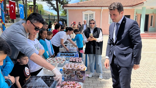 Akıncılar'da Filistin'e destek kermesi düzenlendi