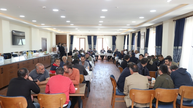 Ardahan'da şehit yakınları ve gaziler yöresel yemek sofrasında buluştu