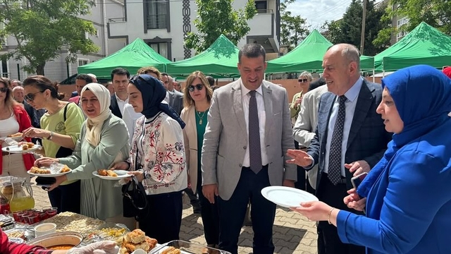 Edirne'de "Türk Mutfağı Haftası" kapsamında yöresel hamur işi ve tatlılar tanıtıldı