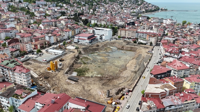 Ordu'da 2 bin araçlık otoparkın inşaatına başlandı