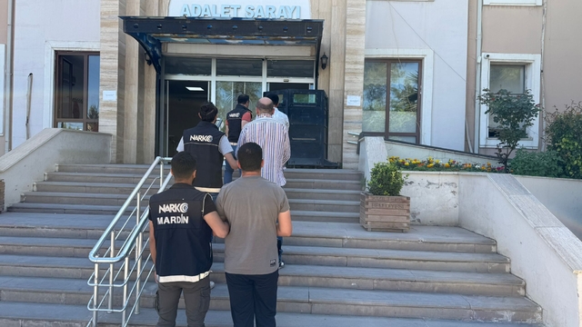 Mardin'de uyuşturucu operasyonlarında 4 zanlı tutuklandı