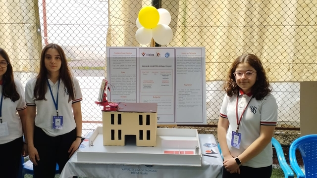 Sivas'ta TÜBİTAK 4006 Bilim Fuarı açıldı