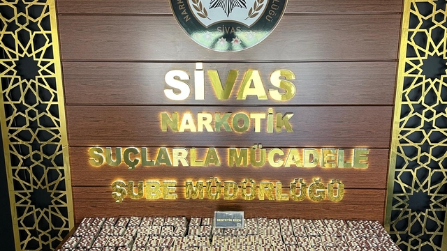 Sivas'ta uyuşturucu operasyonunda 3 zanlı tutuklandı