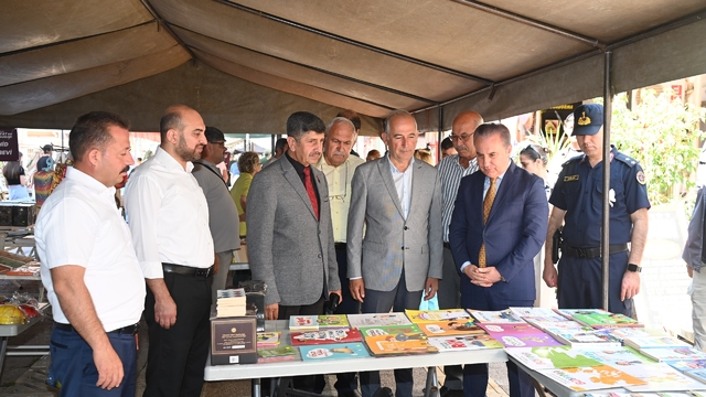 Anamur'da "Edebiyat ve Kitap Günleri" düzenlendi