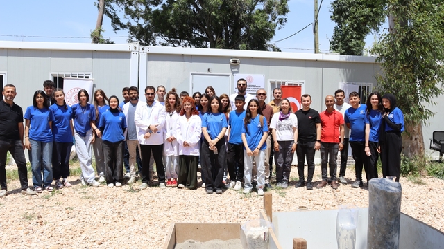 Hatay'da öğrencilere arkeolojik eserlerin restorasyon süreci anlatıldı