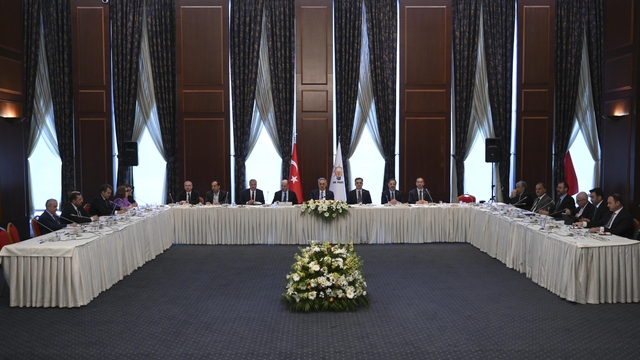 AK Parti'nin "Yeni Anayasa Çalıştayı"nın dördüncüsü başladı