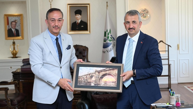 Tapu Kadastro Edirne Bölge Müdürü Akdemir'den Vali Sezer'e ziyaret