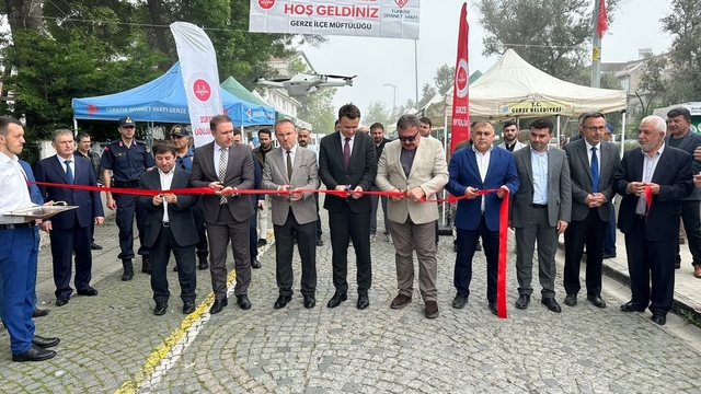 Gerze'de ihtiyaç sahibi vatandaşlar yararına kermes açıldı