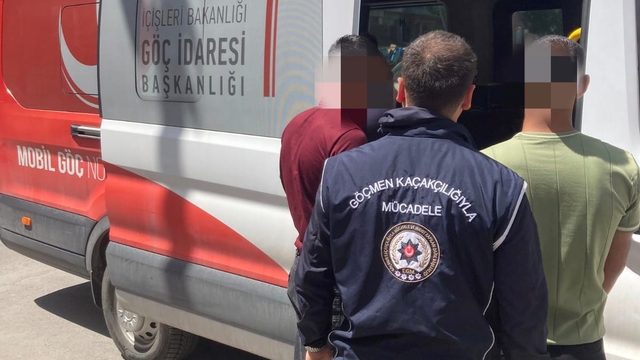 Afyonkarahisar'da 6 düzensiz göçmen yakalandı