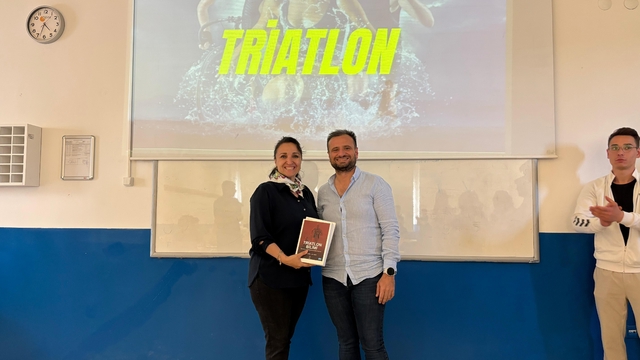 Kastamonu'da üniversite öğrencilerine triatlon tanıtıldı