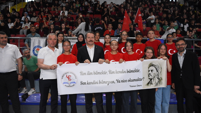 Memur-Sen Genel Başkanı Yalçın, Afyonkarahisar'da ödül töreninde konuştu: