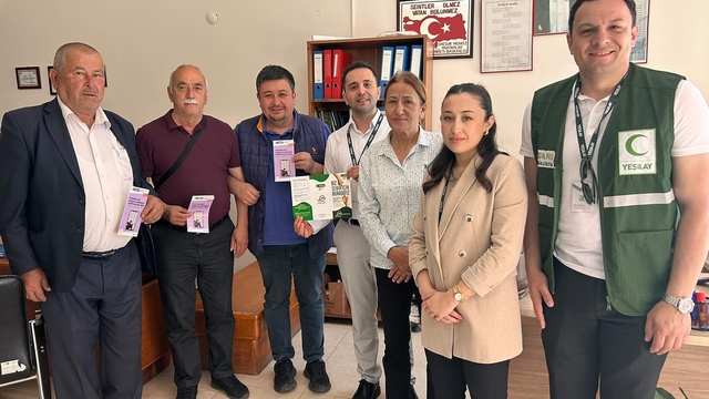 Giresun'da Yeşilay'dan sivil toplum kuruluşlarına ve muhtarlara "Aile Haftası" ziyareti