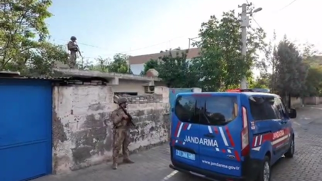 İş yerlerini kurşunlayıp kundaklayan 'Daltonlar' üyesi 3 şüpheli yakalandı