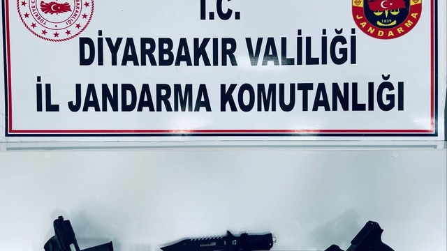 Diyarbakır'da iş yerlerini kurşunlayan ve kundaklayan 3 şüpheli yakalandı