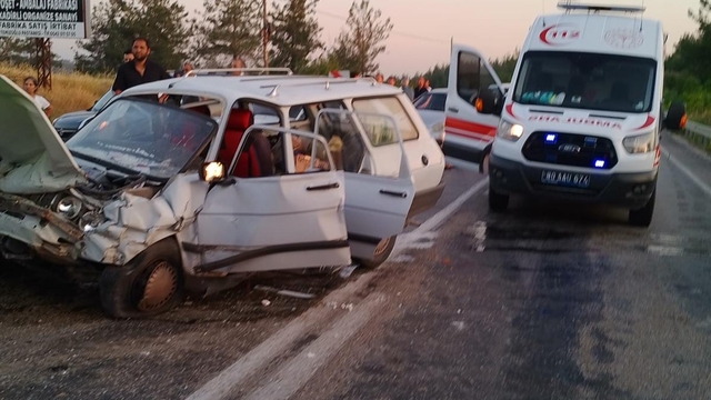 Osmaniye'de 4 otomobil zincirleme kazaya karıştı; 1 ölü, 6 yaralı