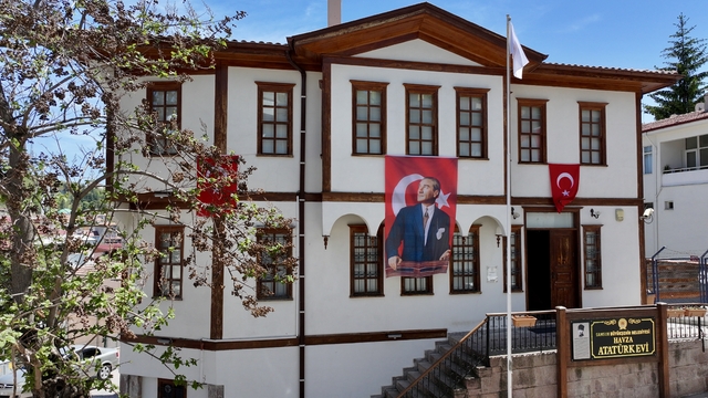 "Milli Mücadele'nin ilk karargahı" Atatürk Evi'ni 1 yılda 40 bin kişi ziyaret etti