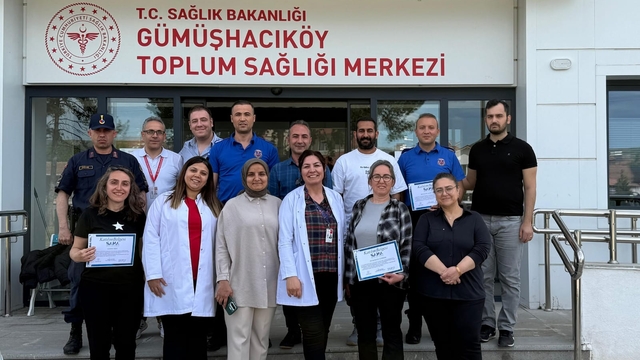 Gümüşhacıköy'de "Sağlıklı Hayat Akademisi" eğitimleri tamamlandı