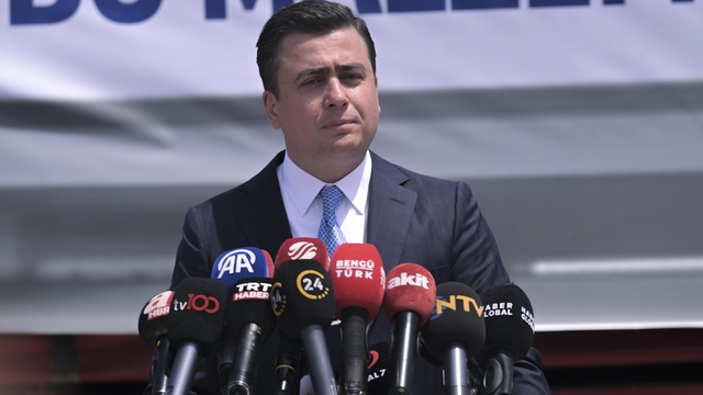 AK Parti'li Gökçek'ten ABB'nin karton bardak ve çöp torbası alımına ilişkin açıklama: