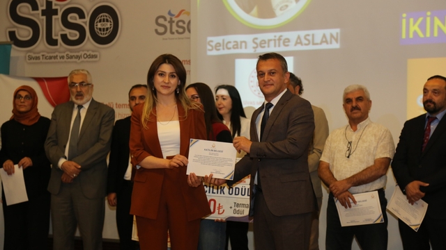 Sivas'ta "İstiklalden İstikbale Milli Mücadele Yolculuğu" yarışmasının ödül töreni yapıldı