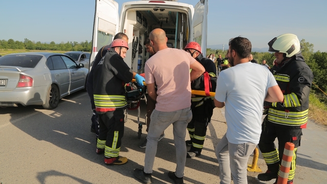 Samsun'da şarampole devrilen otomobildeki 2 kişi yaralandı