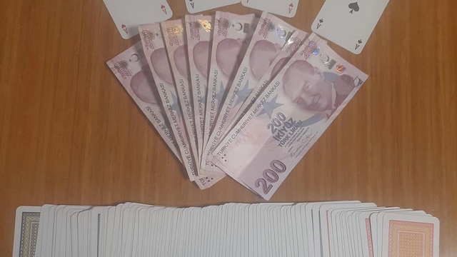 Samsun'da kumar oynayan 13 kişiye 120 bin 211 lira ceza kesildi