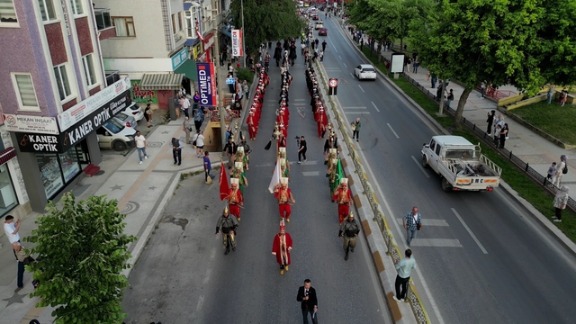 Edirne'de fetih ruhu; şahi topları eşliğinde Meriç Köprüsü'nden geçtiler (2)