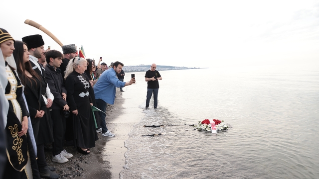 Samsun'da 10 bin kişi, Çerkes Soykırımı ve Sürgünü'nde yaşamını yitirenleri andı