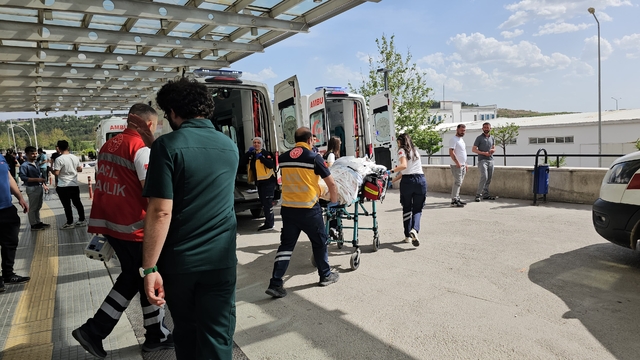 Ambulans helikopter 16 yaşındaki çocuk için havalandı
