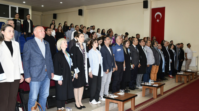 TÜ Uzunköprü Uygulamalı Bilimler Yüksekokulunda mezuniyet töreni düzenlendi