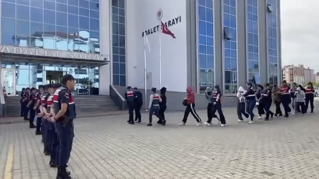 Edirne ve Kırklareli'nde masaj salonlarına düzenlenen operasyonda gözaltı sayısı 10'a yükseldi
