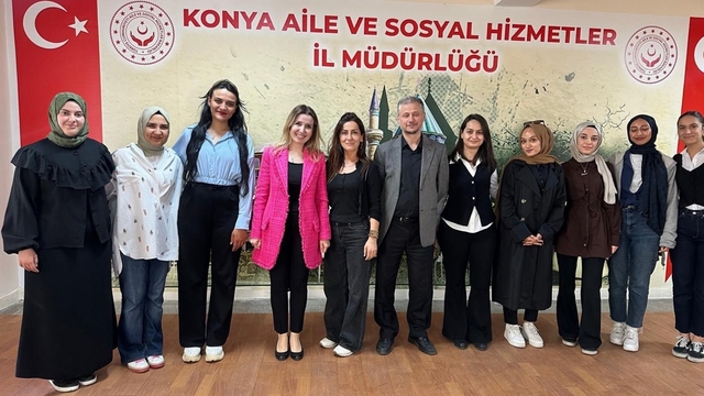 Konya'daki "Annelik Akademisi", sağlıklı ailelerle geleceği yeniden inşa etmeyi hedefliyor